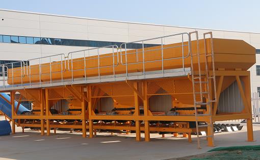 Cold aggregate feeder of the Asphalt Concrete Mixing Plant