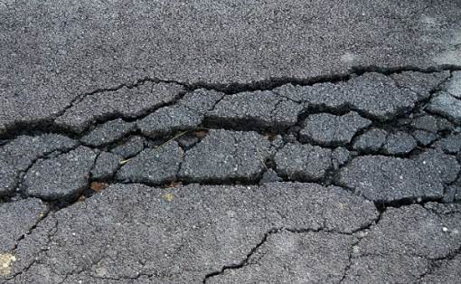 Common diseases of asphalt pavement on roads and bridges